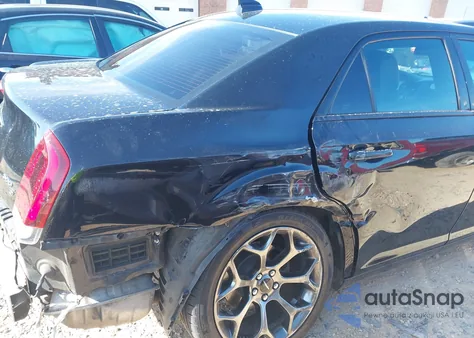 2015 Chrysler 300 300S из США, поврежденный, VIN 2C3CCABG0FH853608